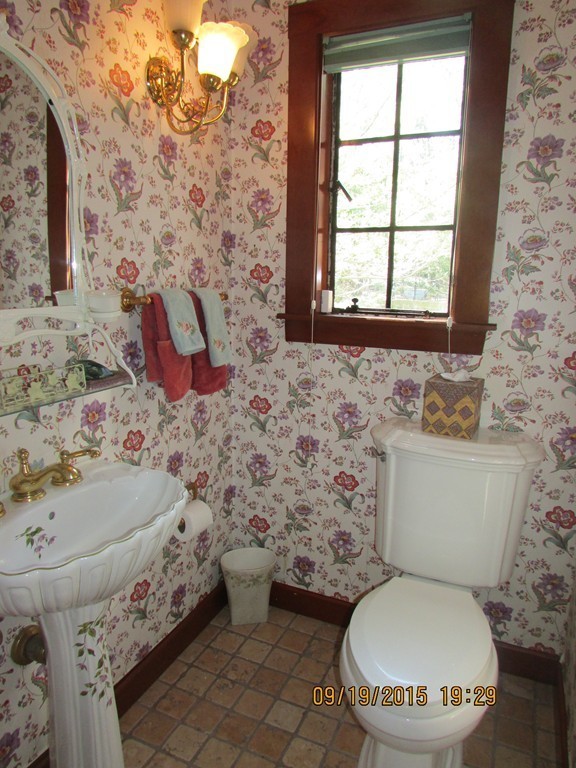 187 Woodland Road Brookline, MA 02467 - Photo 12 of 30