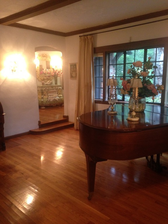 187 Woodland Road Brookline, MA 02467 - Photo 6 of 30