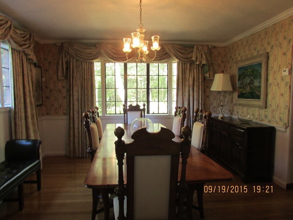 187 Woodland Road Brookline, MA 02467 - Photo 9 of 30
