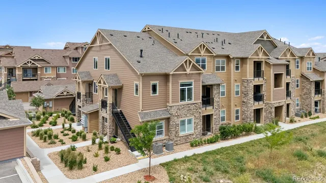 $625,000 | 10062 West Victoria Place, Unit 205, Littleton, CO 80127