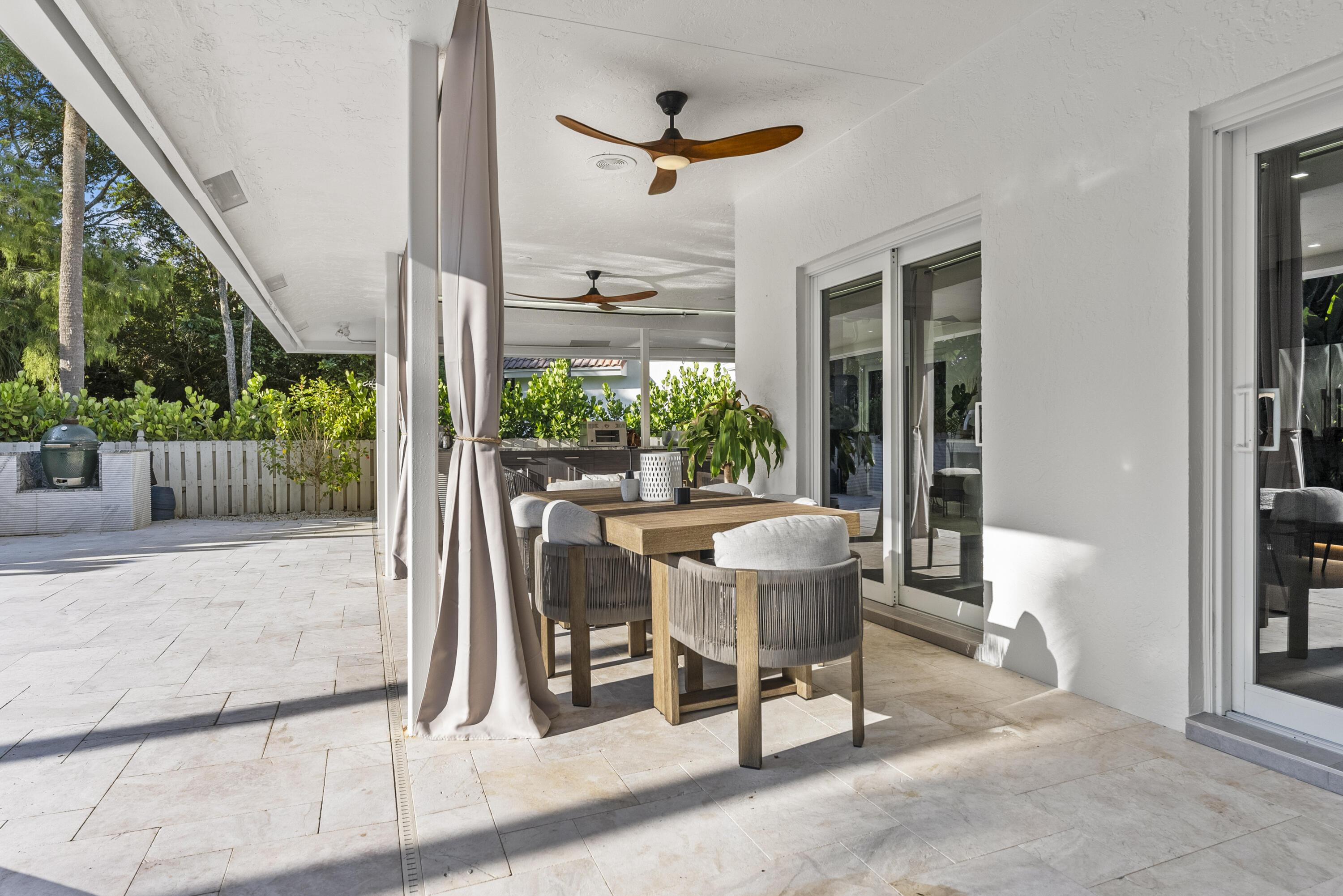 2235 Southwest 12th Place Boca Raton, FL 33486 - Photo 17 of 49 Lounge area