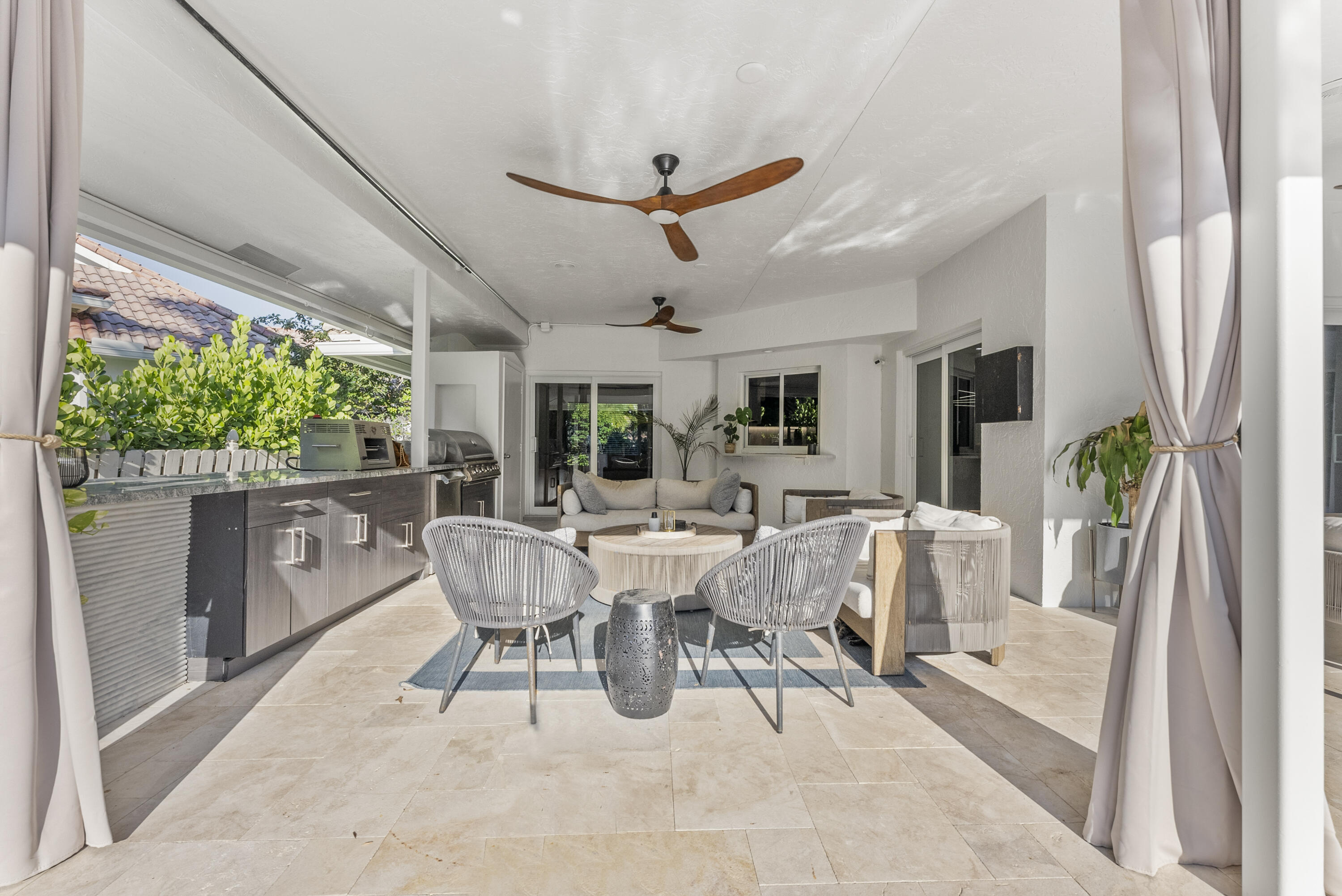 2235 Southwest 12th Place Boca Raton, FL 33486 - Photo 18 of 49 Lounge area