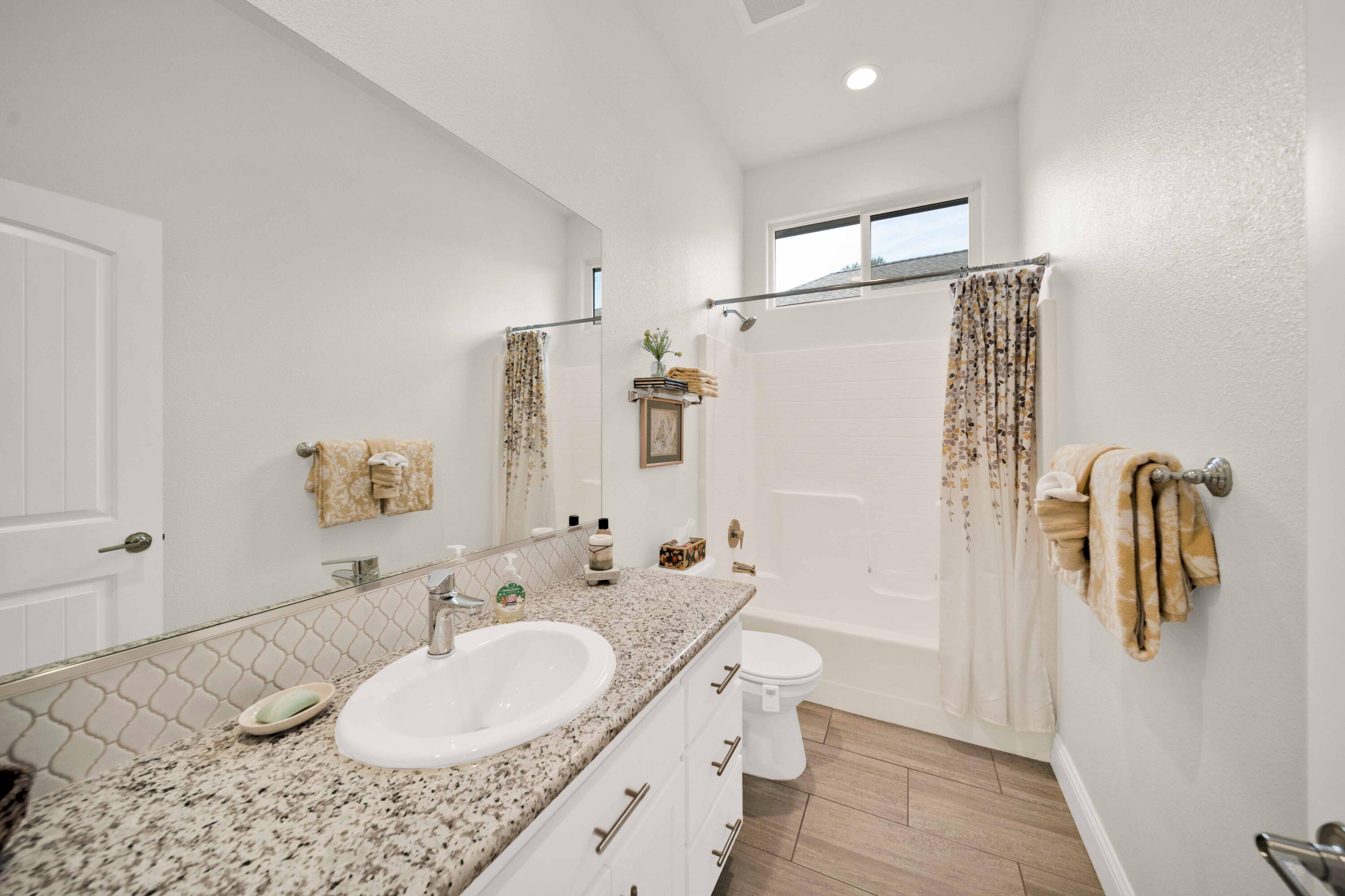 3318 Hotlam Road Redding, CA 96002 - Photo 39 of 48 Redding Real Estate Photography-26