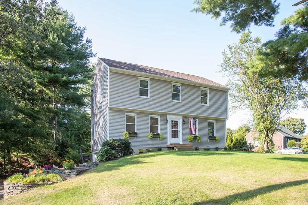 12 Blacksmith Road Belchertown, MA 01007 - Photo 2 of 40 Gallery Image 2