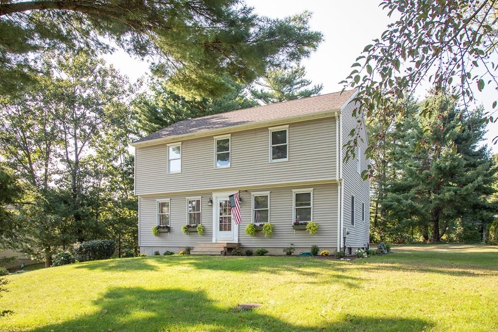 12 Blacksmith Road Belchertown, MA 01007 - Photo 3 of 40 Gallery Image 3