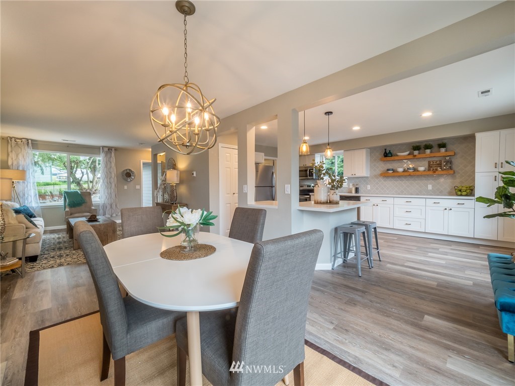 7813 Grant Drive Everett, WA 98203 - Photo 6 of 22