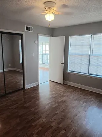 $1,300 | 2912 Manhattan Boulevard, Unit 132, Harvey, LA 70058