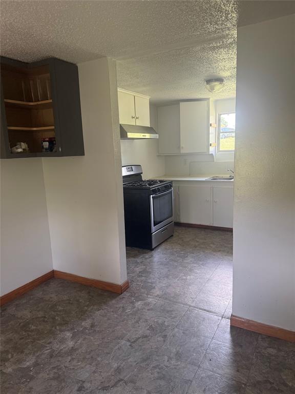 1825 East Pierce Street Luling, TX 78648 - Photo 5 of 16