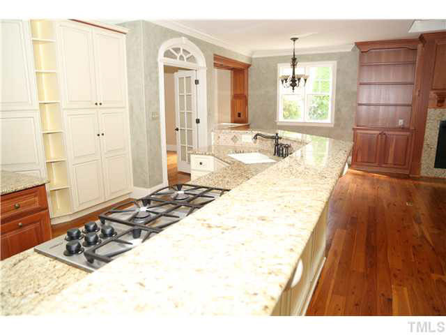 1816 Torrington Street Raleigh, NC 27615 - Photo 9 of 25 .