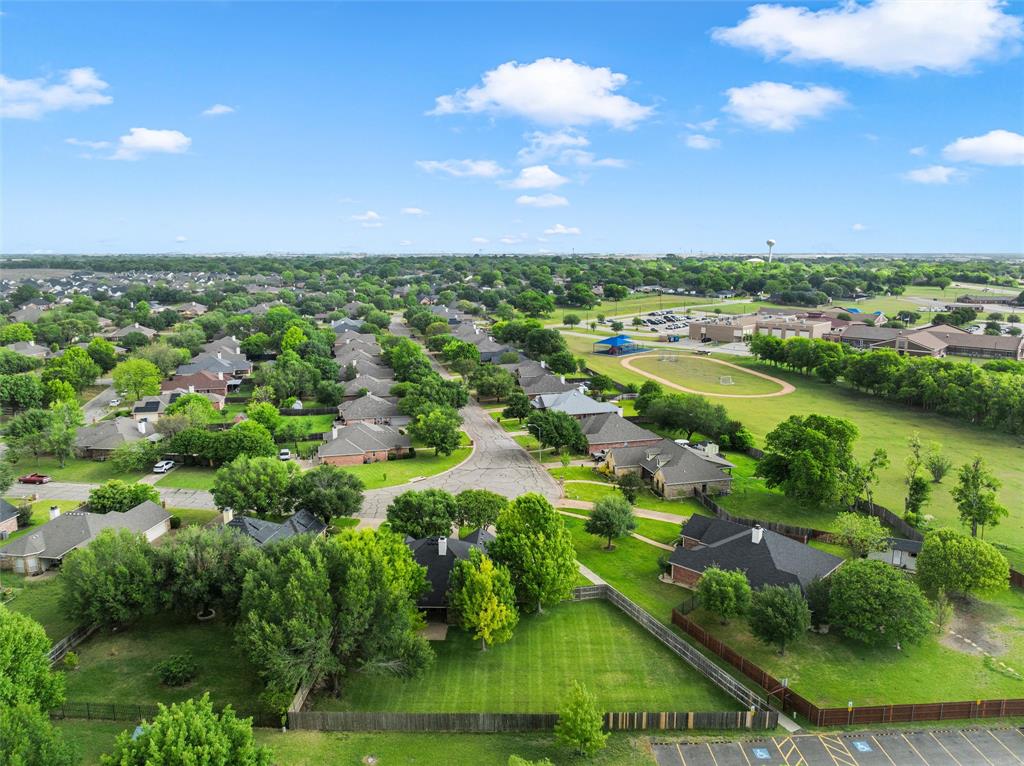 940 Cheyenne Trail Hewitt, TX 76643 - Photo 35 of 40 Aerial perspective of suburban area