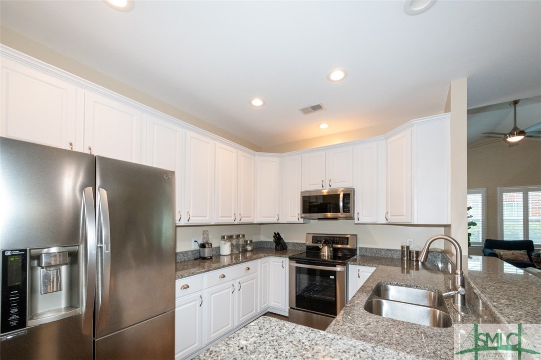 145 Regency Circle Pooler, GA 31322 - Photo 14 of 50