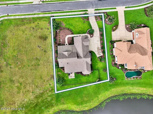 $715,000 | 395 Canoe Court, Calabash, NC 28467