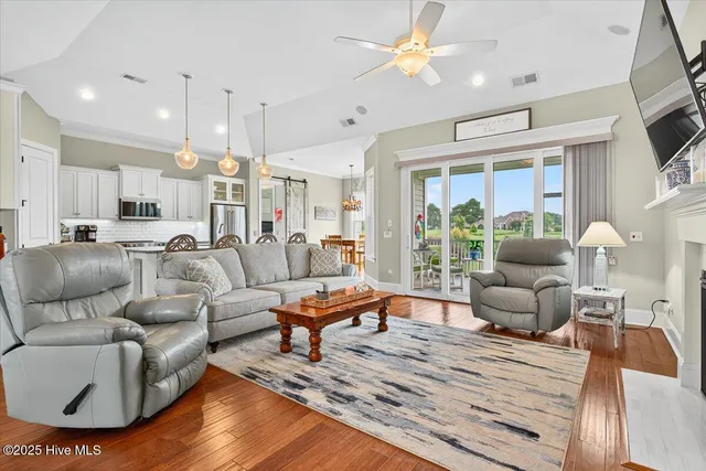 $715,000 | 395 Canoe Court, Calabash, NC 28467