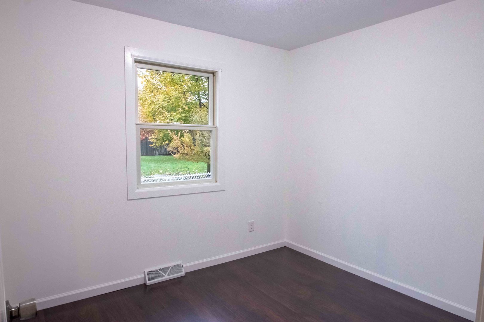 409 West Broadway Ogden, IL 61859 - Photo 10 of 17