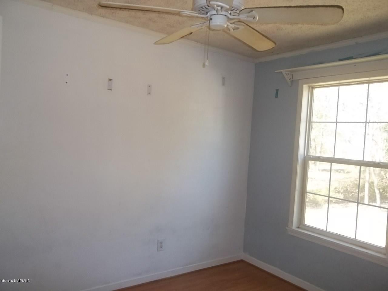 218 Johnson Point Road New Bern, NC 28560 - Photo 10 of 12 C_UsersRene RiggsDocuments2016 Real Esta