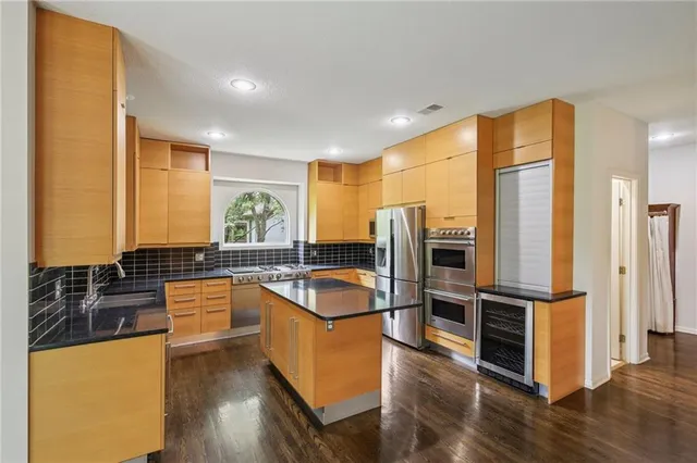 $840,000 | 12909 Maple Street, Overland Park, KS 66209