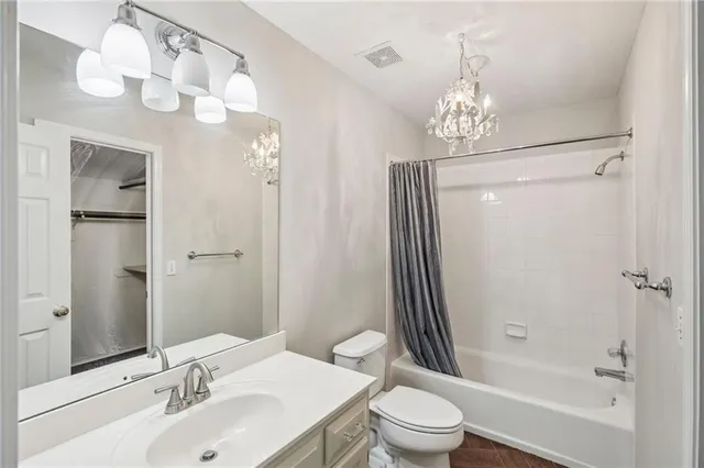 $840,000 | 12909 Maple Street, Overland Park, KS 66209