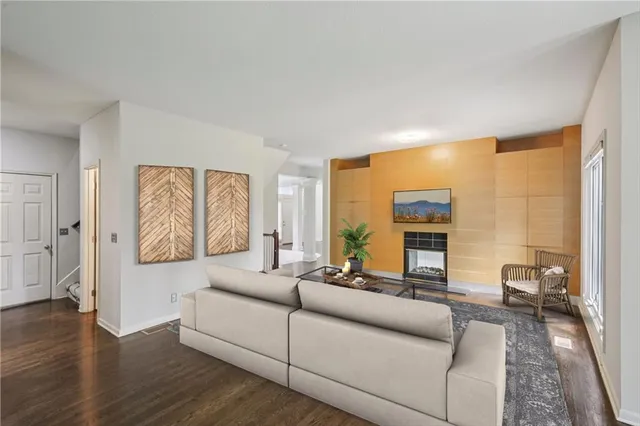 $840,000 | 12909 Maple Street, Overland Park, KS 66209