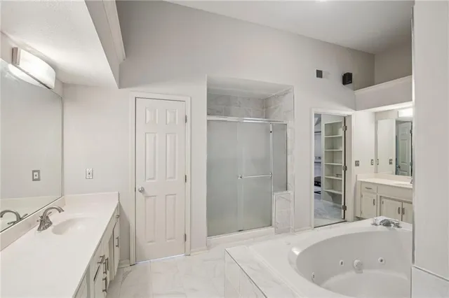 $840,000 | 12909 Maple Street, Overland Park, KS 66209