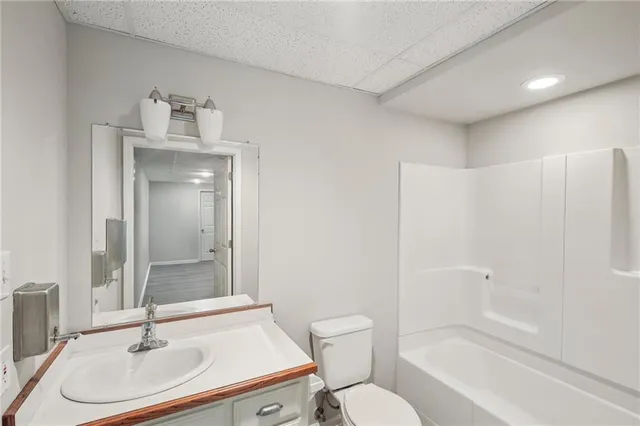 $840,000 | 12909 Maple Street, Overland Park, KS 66209