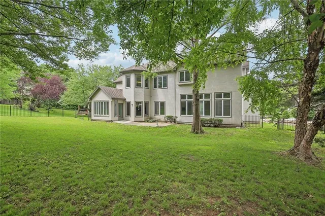 $840,000 | 12909 Maple Street, Overland Park, KS 66209
