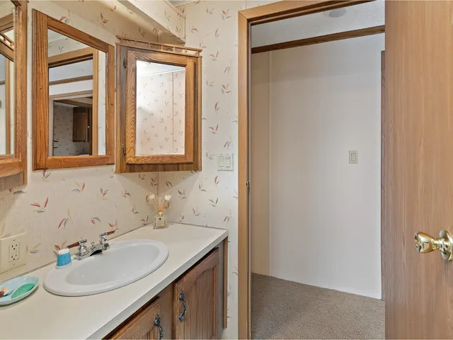 $280,000 | 131 Williston Woods Road, Williston, VT 05495