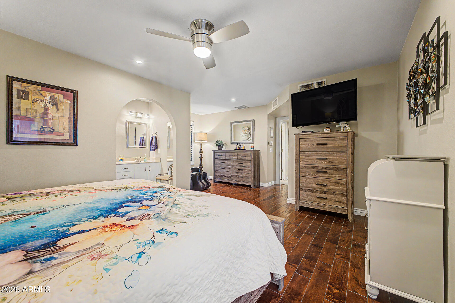 816 East Grandview Road Phoenix, AZ 85022 - Photo 19 of 36 Gallery Image 19
