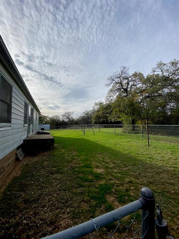 1227 Highway 82 Nocona, TX 76255 - Photo 9 of 19