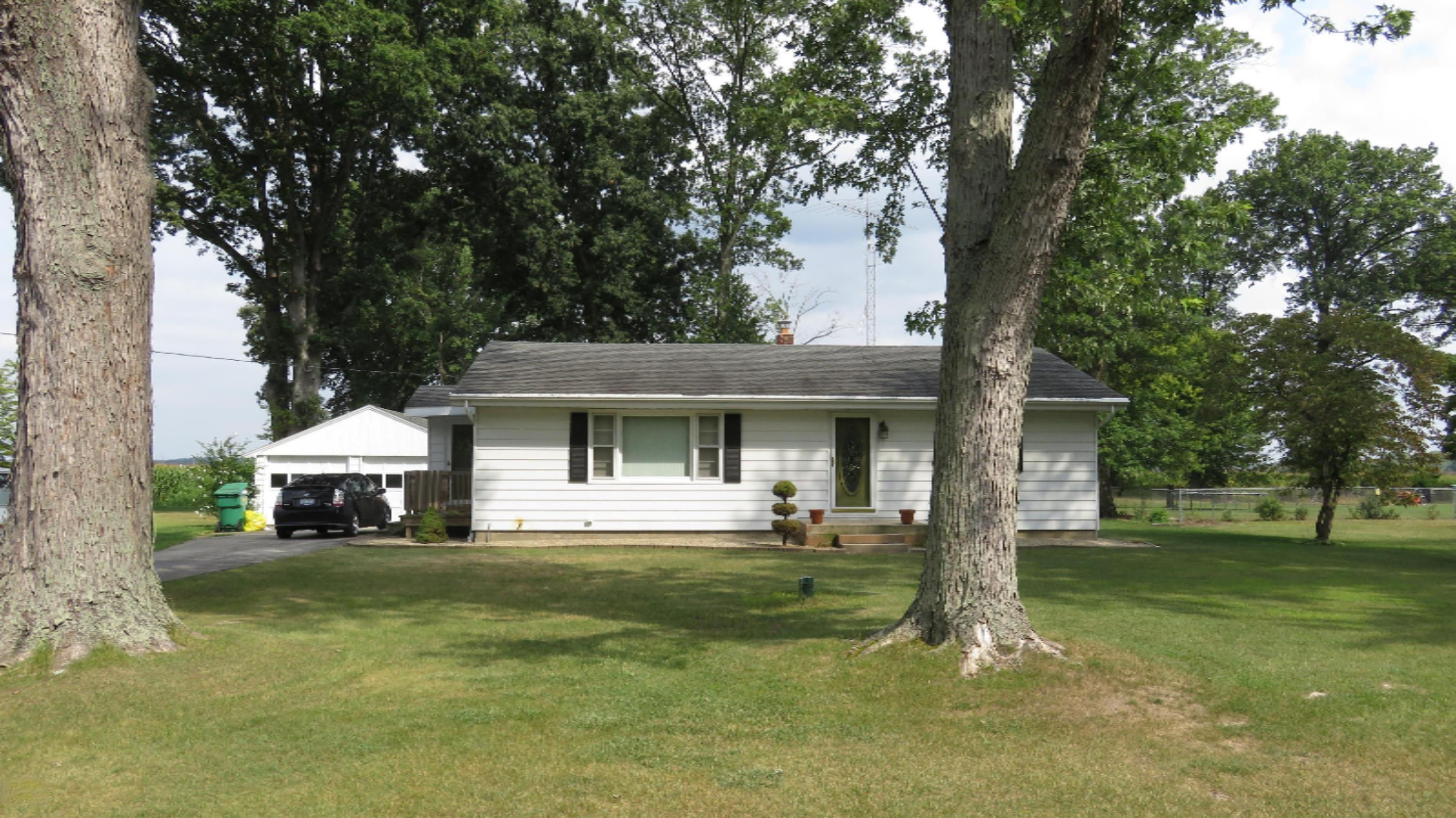 11839 Landon Road Baroda, MI 49101 - Photo 21 of 37 IMG_1602
