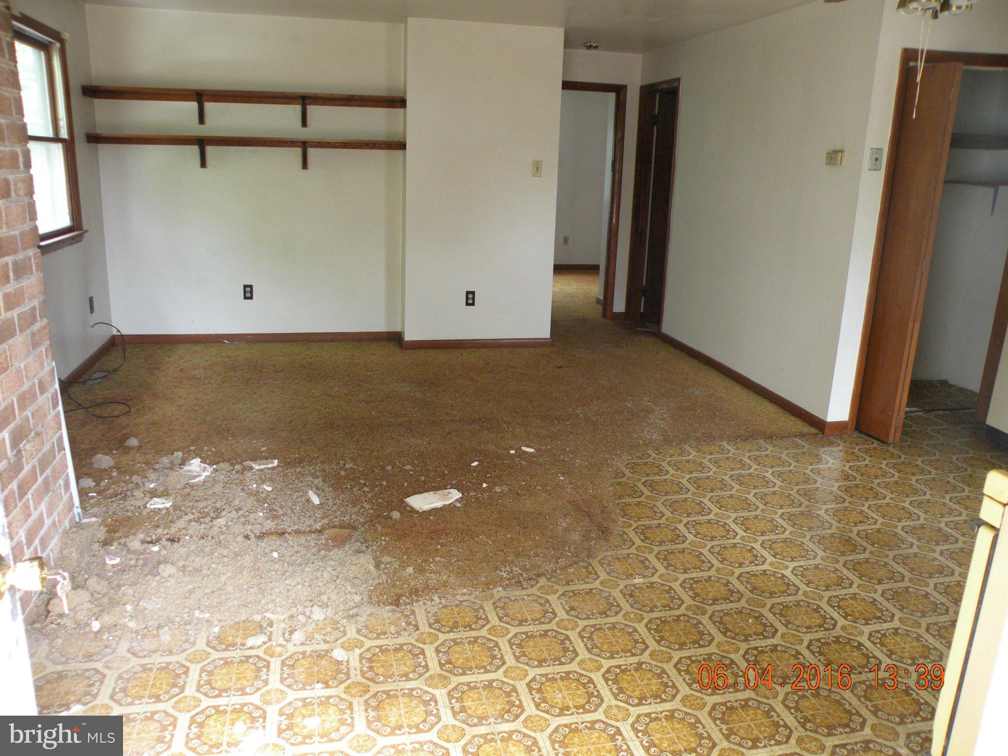19904 Middletown Road Freeland, MD 21053 - Photo 21 of 25 Living Room