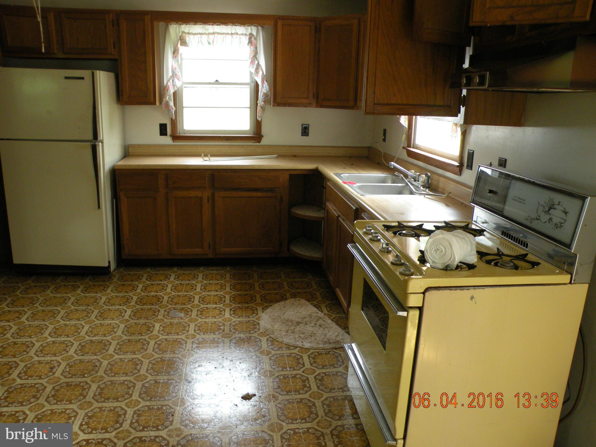 19904 Middletown Road Freeland, MD 21053 - Photo 22 of 25 Kitchen