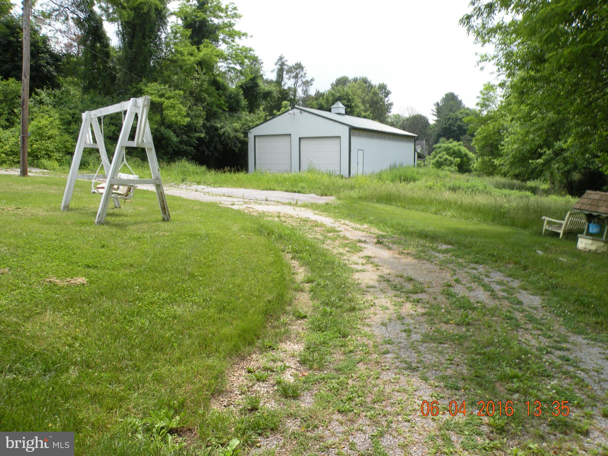 Exterior (Rear)