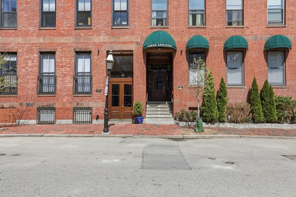 3 Appleton Street, Unit 504 Boston, MA 02116 - Photo 19 of 20