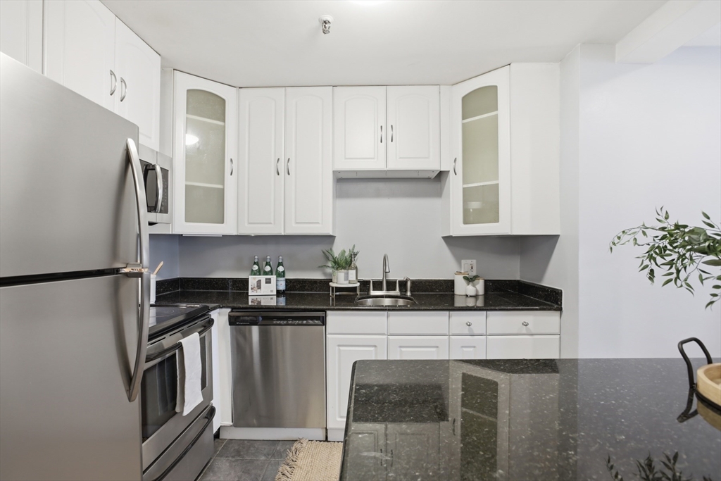 3 Appleton Street, Unit 504 Boston, MA 02116 - Photo 5 of 20