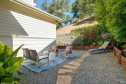 $1,849,000 | 11 Zandra Place, Novato, CA 94945