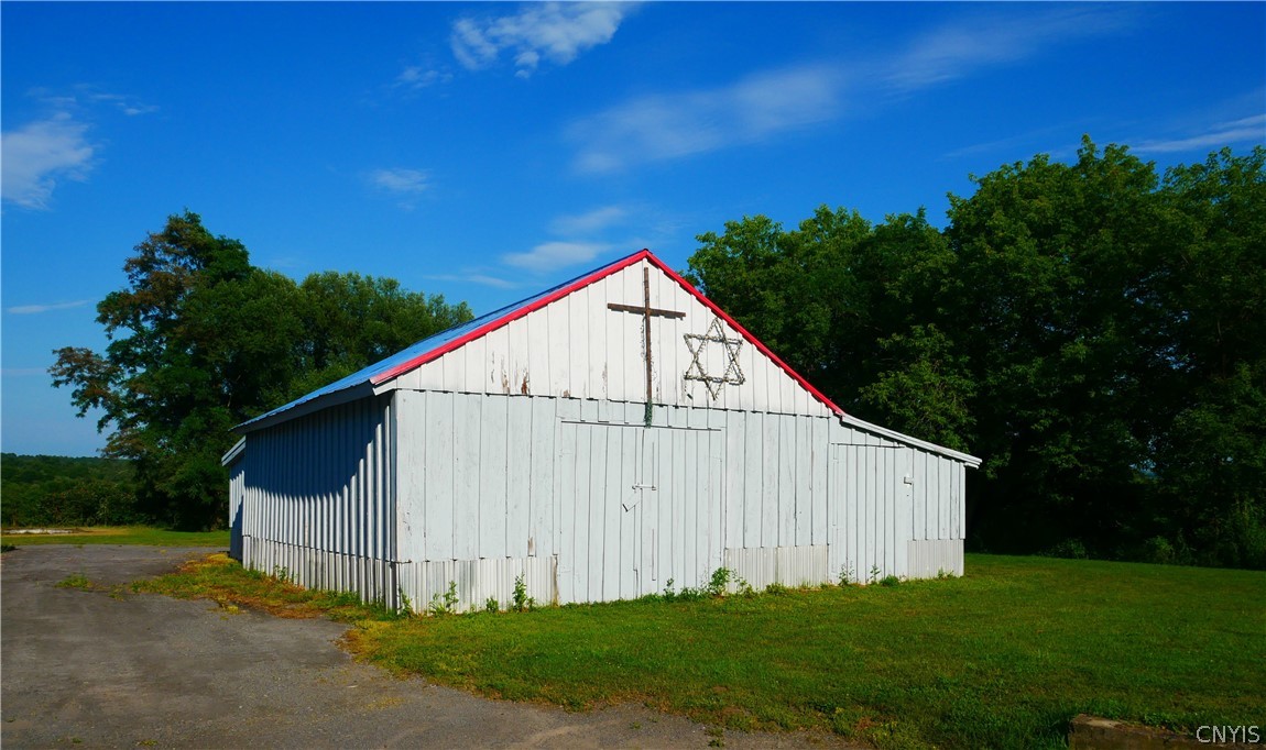 1682 Augusta Road Augusta, NY 13425 - Photo 36 of 43 30 x 40