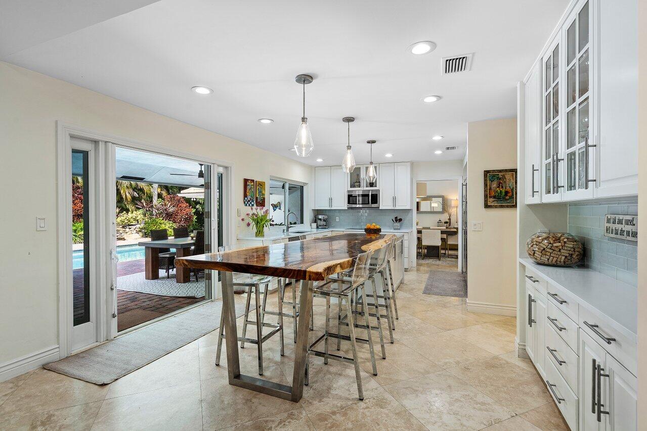 3765 Kings Way Boca Raton, FL 33434 - Photo 12 of 51 013-3765KingsWay-BocaRaton-FL-33434-SMAL