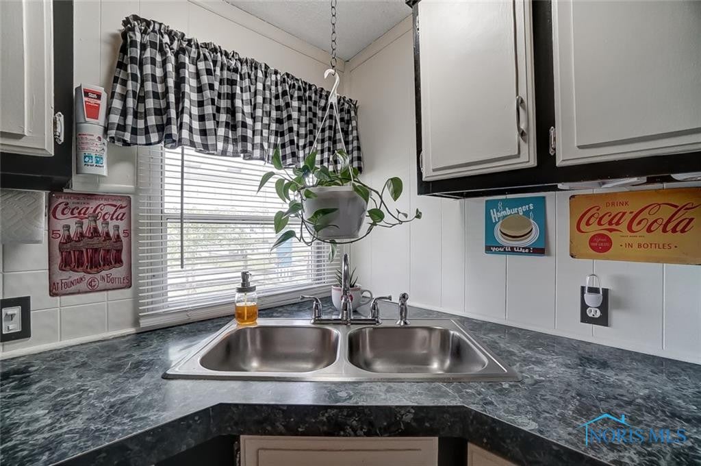 27695 Tracy Road, Unit 520 Walbridge, OH 43465 - Photo 10 of 34 Gallery Image 10