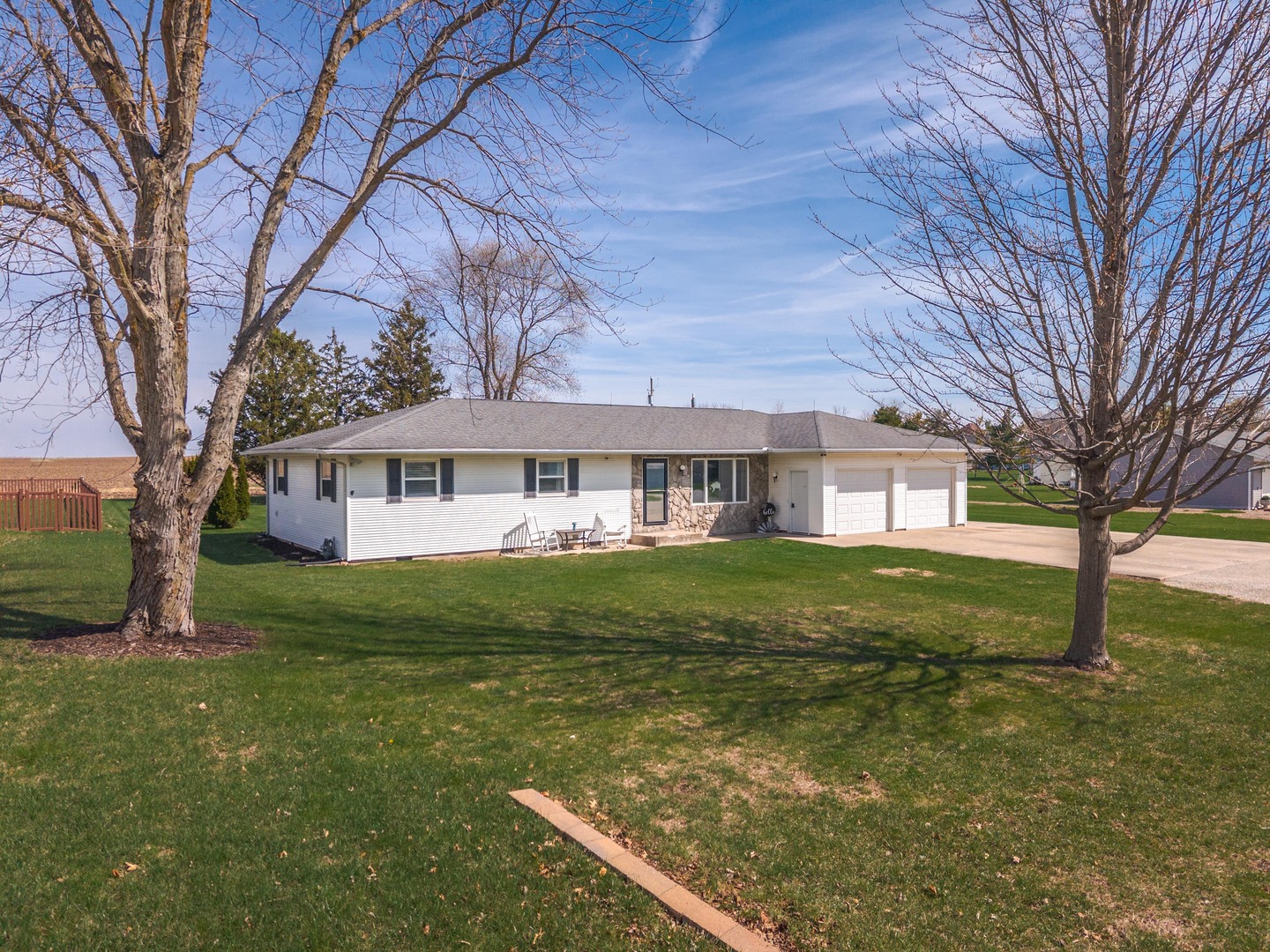 405 West Jeffery Street Cullom, IL 60929 - Photo 2 of 44