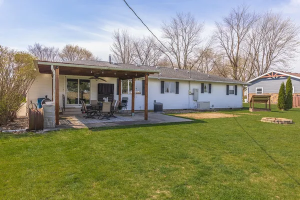 $250,000 | 405 West Jeffery Street, Cullom, IL 60929