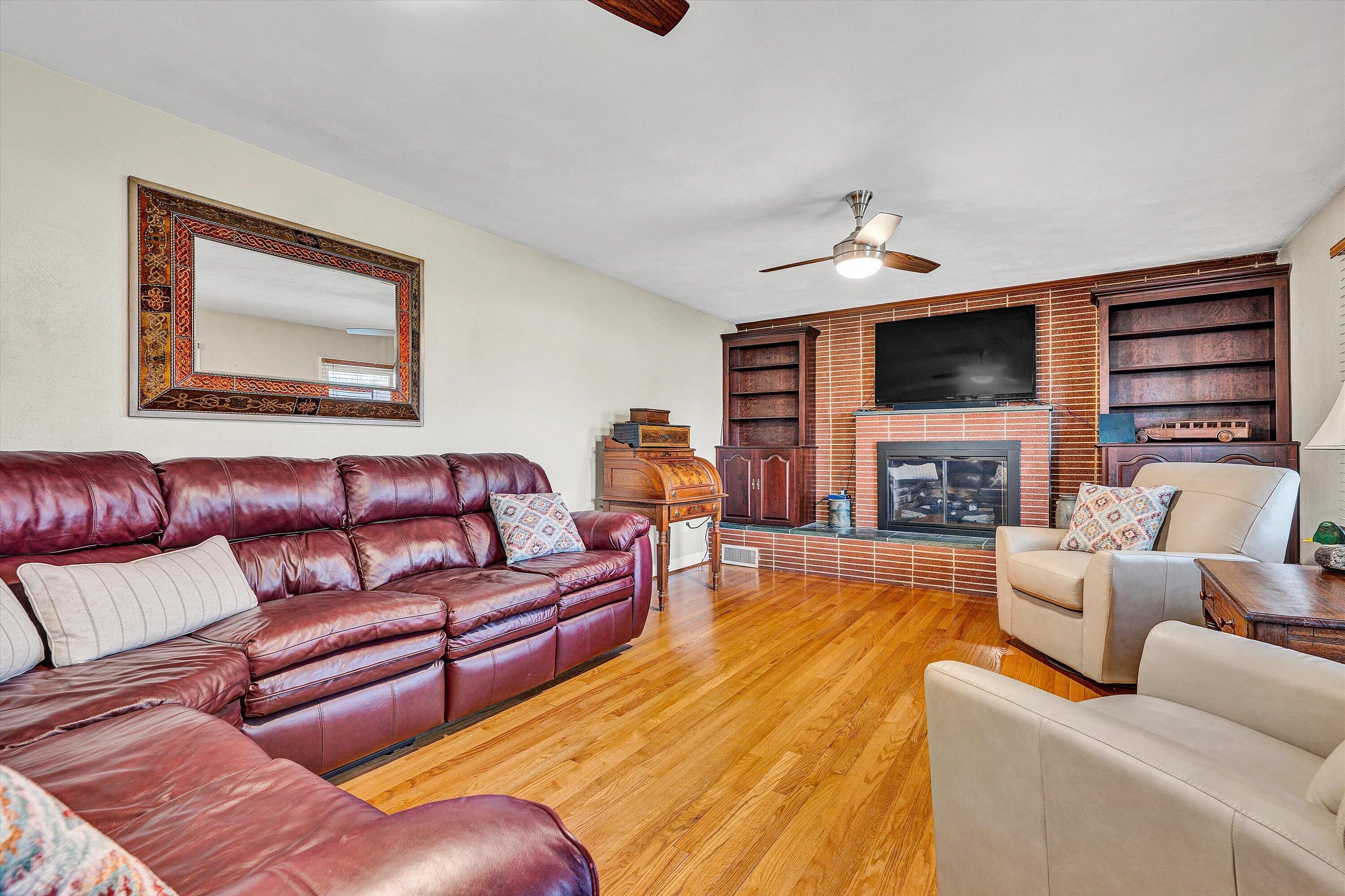 3411 Frontier Road Northwest Roanoke, VA 24012 - Photo 6 of 33 06-SGP-08701