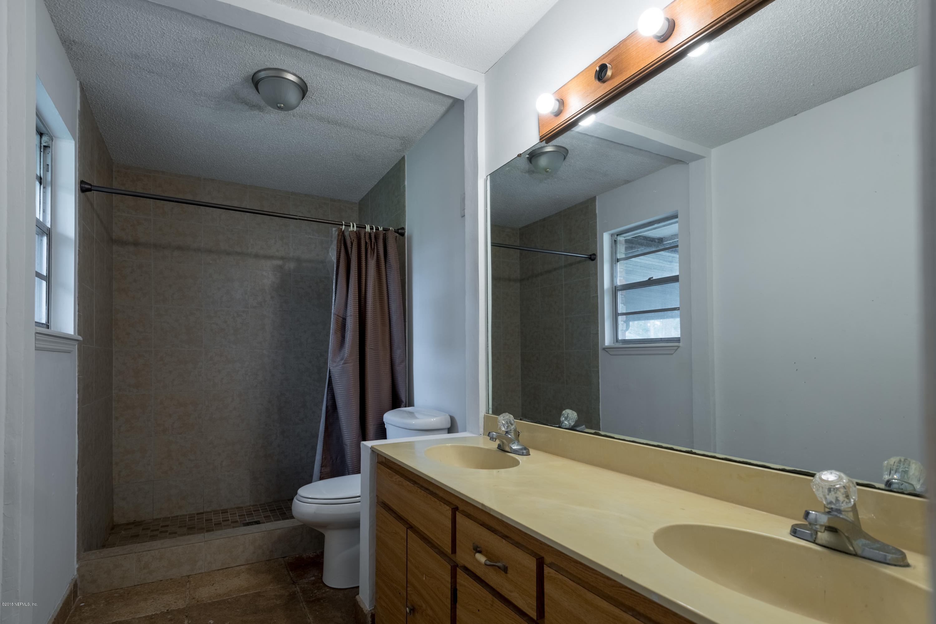 3447 Hartley Road Jacksonville, FL 32257 - Photo 14 of 18 _DSC1443-HDR