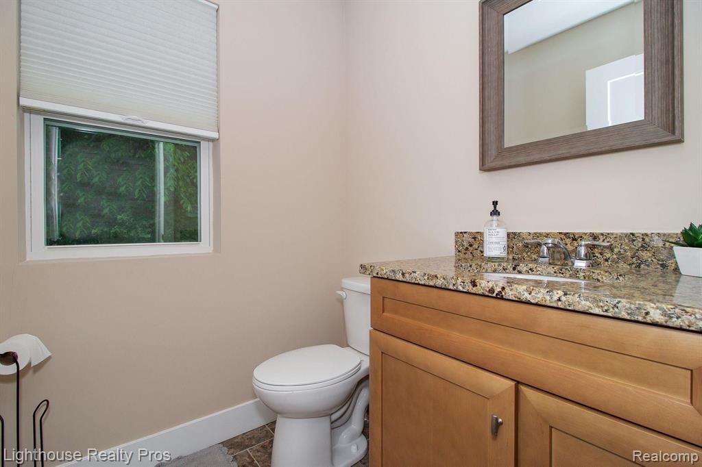 2897 Fisher Road Howell, MI 48855 - Photo 18 of 37