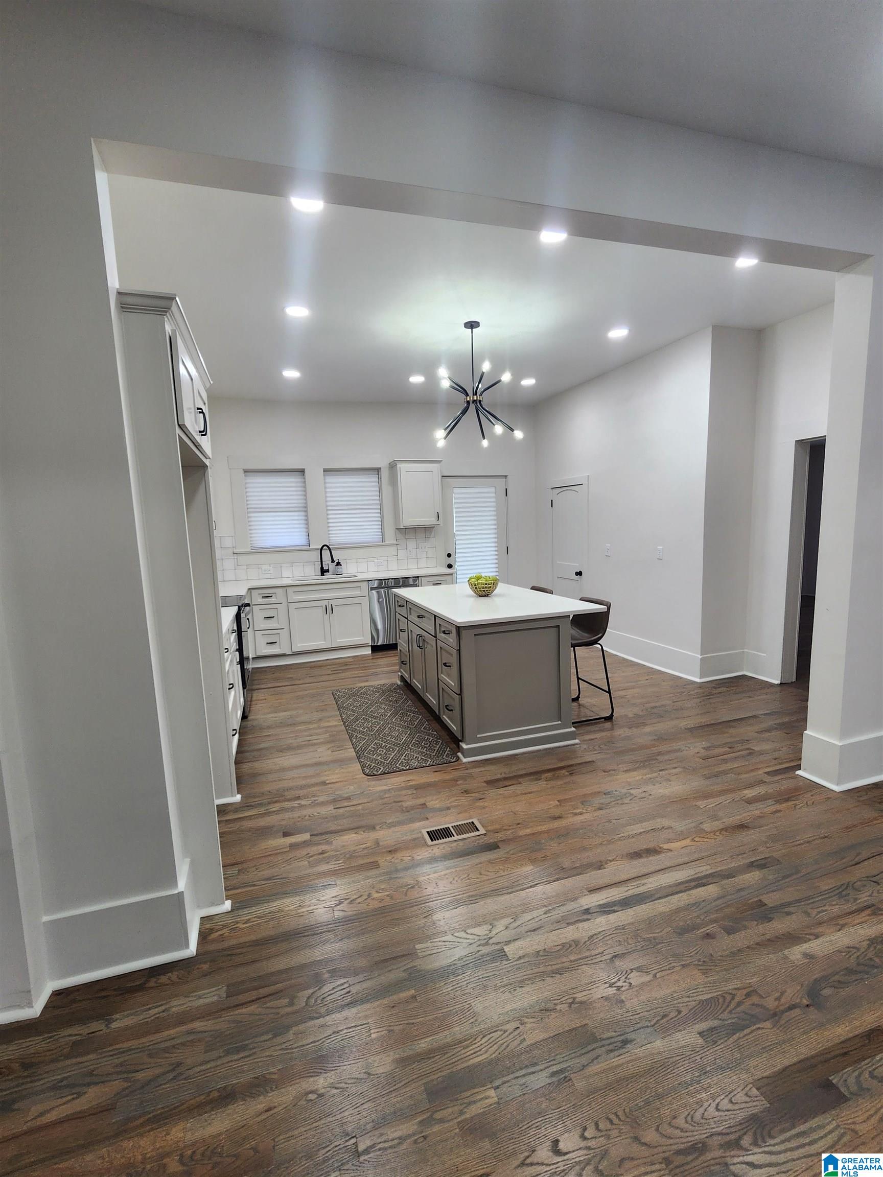 877 Goldwire Street Southwest Birmingham, AL 35211 - Photo 14 of 26