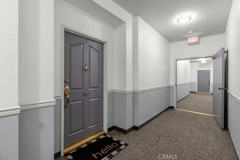 $1,079,000 | 10650 Kinnard Avenue, Unit 302, Los Angeles, CA 90024