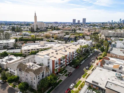 $1,079,000 | 10650 Kinnard Avenue, Unit 302, Los Angeles, CA 90024