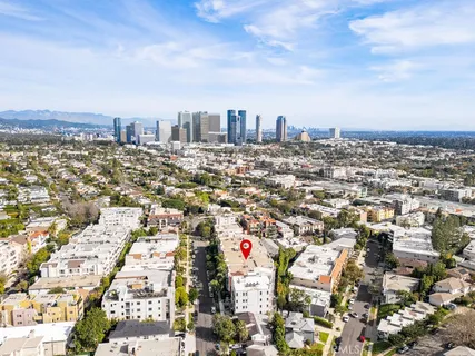 $1,079,000 | 10650 Kinnard Avenue, Unit 302, Los Angeles, CA 90024
