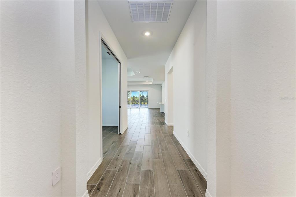 13021 Tulum Loop Venice, FL 34293 - Photo 5 of 66