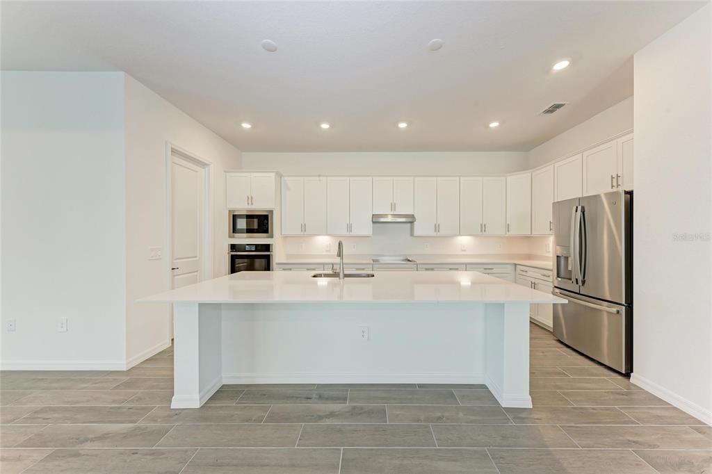 13021 Tulum Loop Venice, FL 34293 - Photo 6 of 66