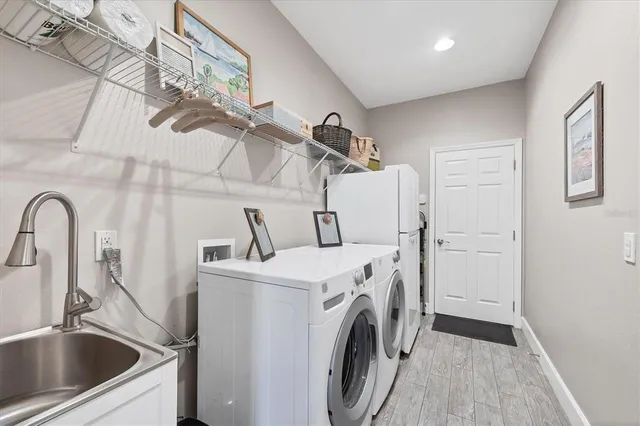 $1,285,000 | 6347 Anise Drive, Sarasota, FL 34238